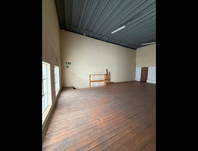 196M² WAREHOUSE FOR SALE IN VANDERBIJLPARK CE 6